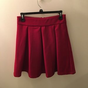 LOFT red pleated skirt